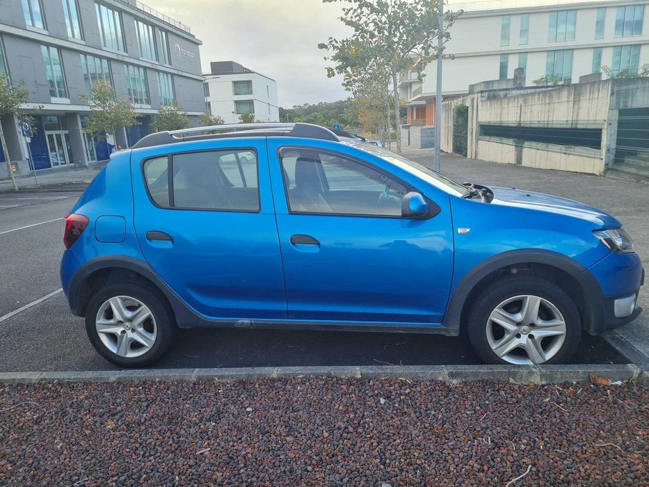 Dacia Sandero Stepway 2013