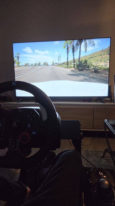 Volante g29 com a estrutura ajustavel