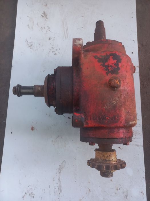 Редуктор Т -образний