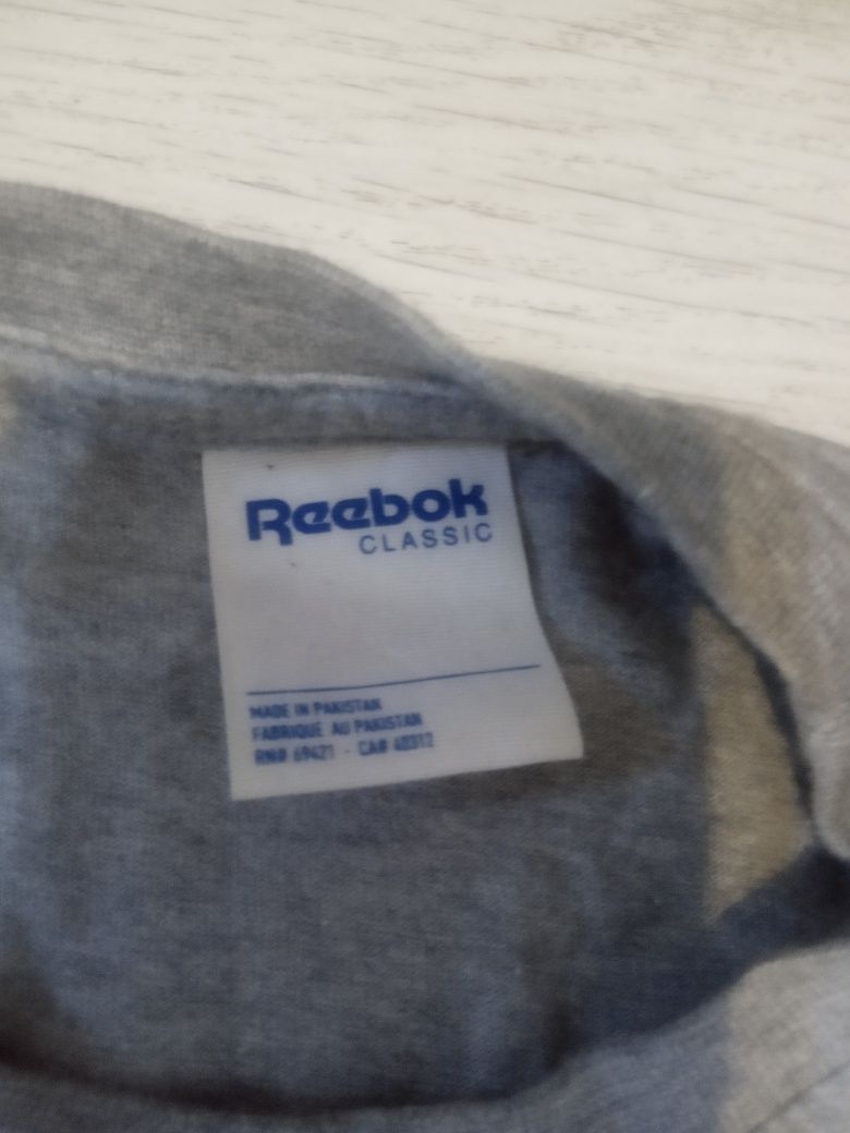 Продам Футболку мужская Adidas Reebok