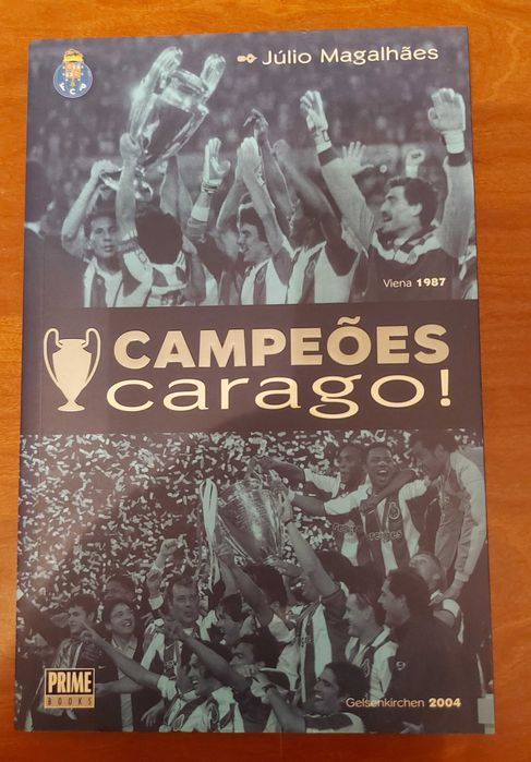 Lote de livros do FC Porto - autoria Júlio Magalhães