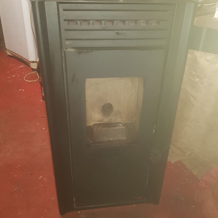 Salamandra a pellets- 8KW