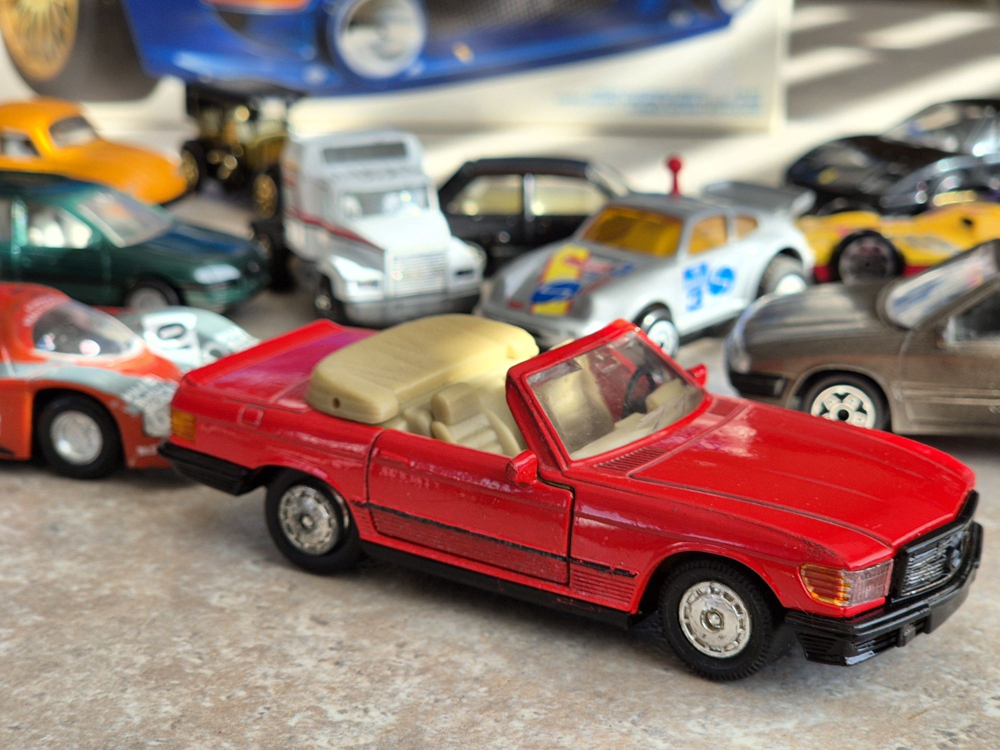Model 1/39 z napędem Mercedes 500SL MC TOY resorak Unikat Kolekcja