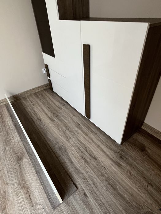 Zestaw mebli, komplet mebli: komoda, witryna ze szkłem Black Red White