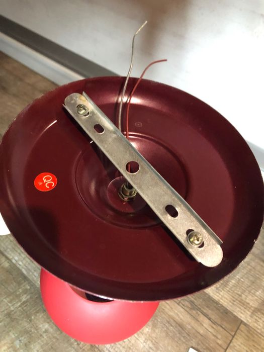 Люстра б/у красная