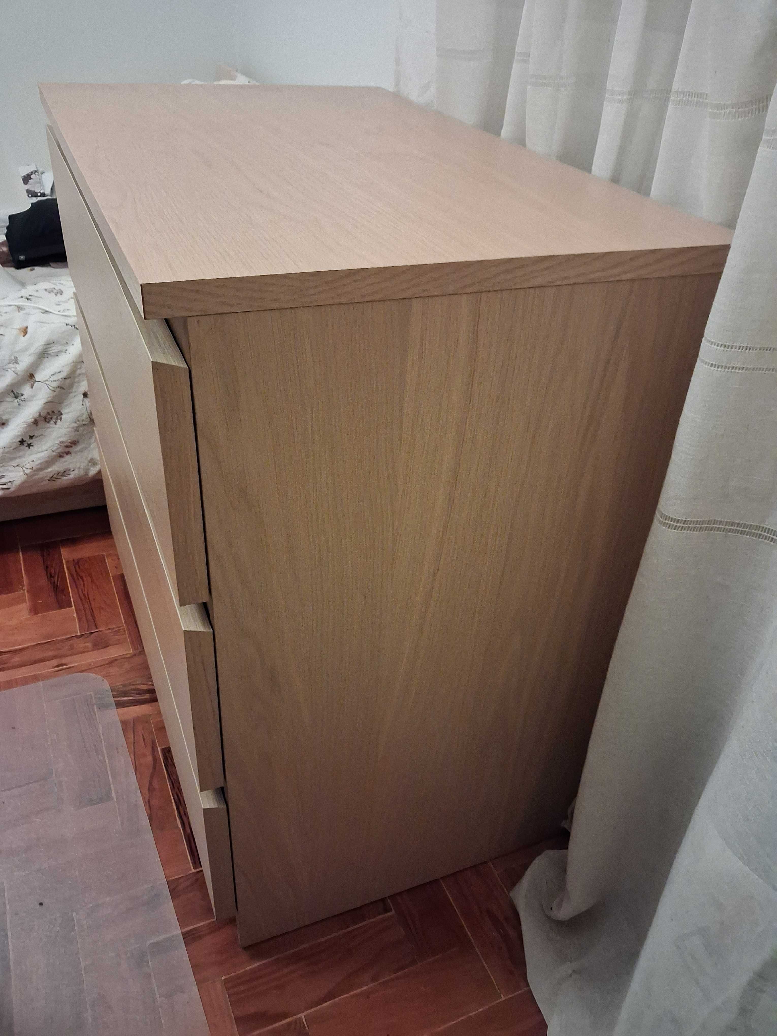 Cómoda IKEA MALM carvalho 80x48x78 em bom estado