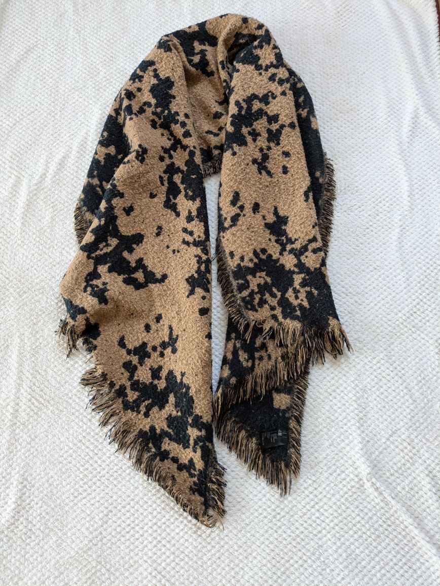 Brązowy duży szal, chusta. H&M.230 cm x 65 cm