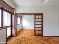 Apartamento T3+1 Rua da Alegria com varanda