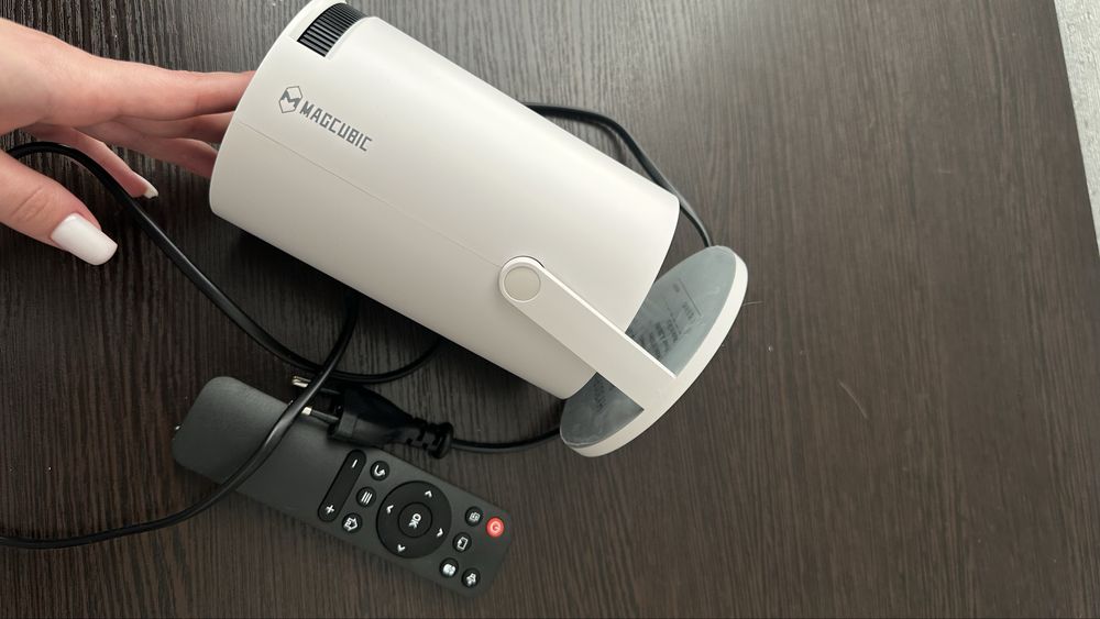HY300 Pro Projector