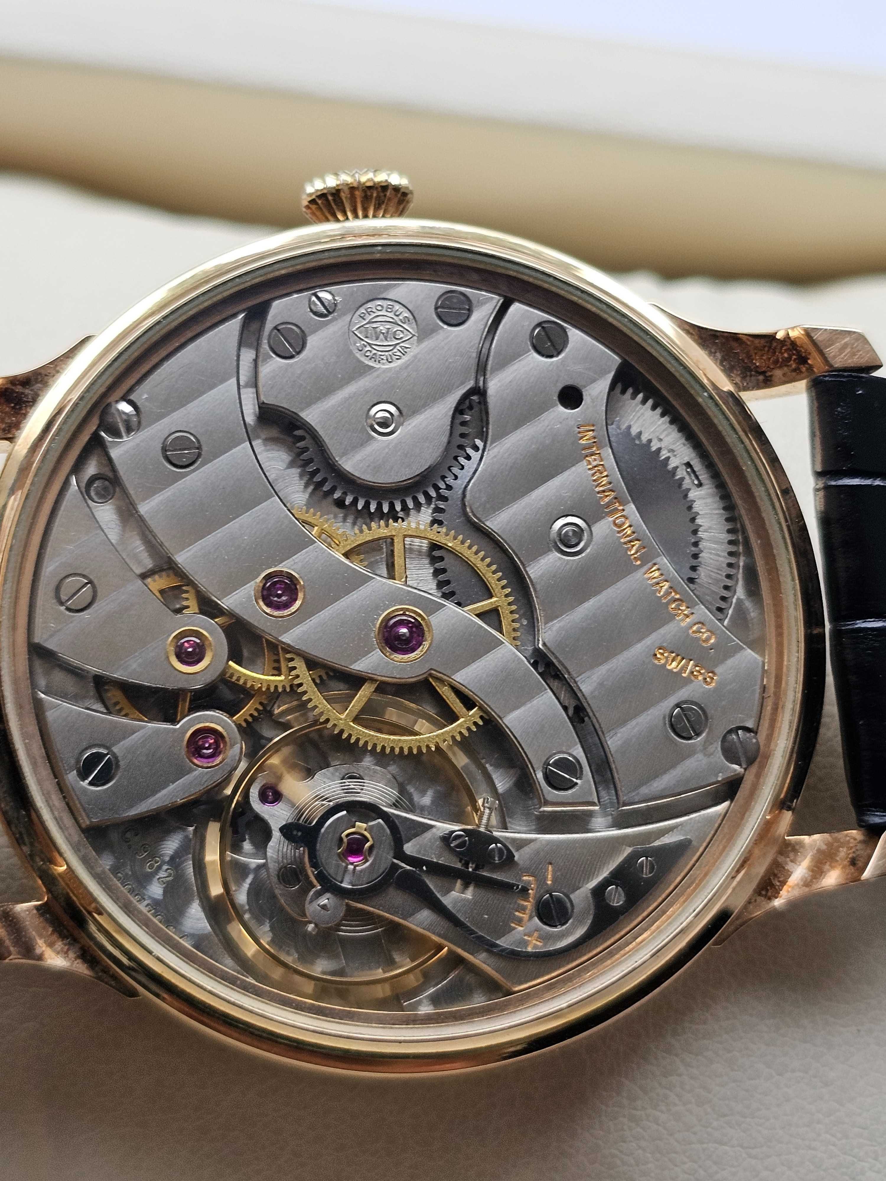 Złoty IWC Schaffhausen lite złoto 14K pasówka
