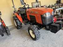Trator Hinomoto novo 4x4 40cv 8495€