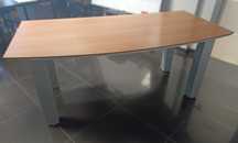 Solidne biurka w idealnym stanie