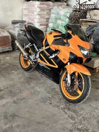 Mota CBR 600F para venda