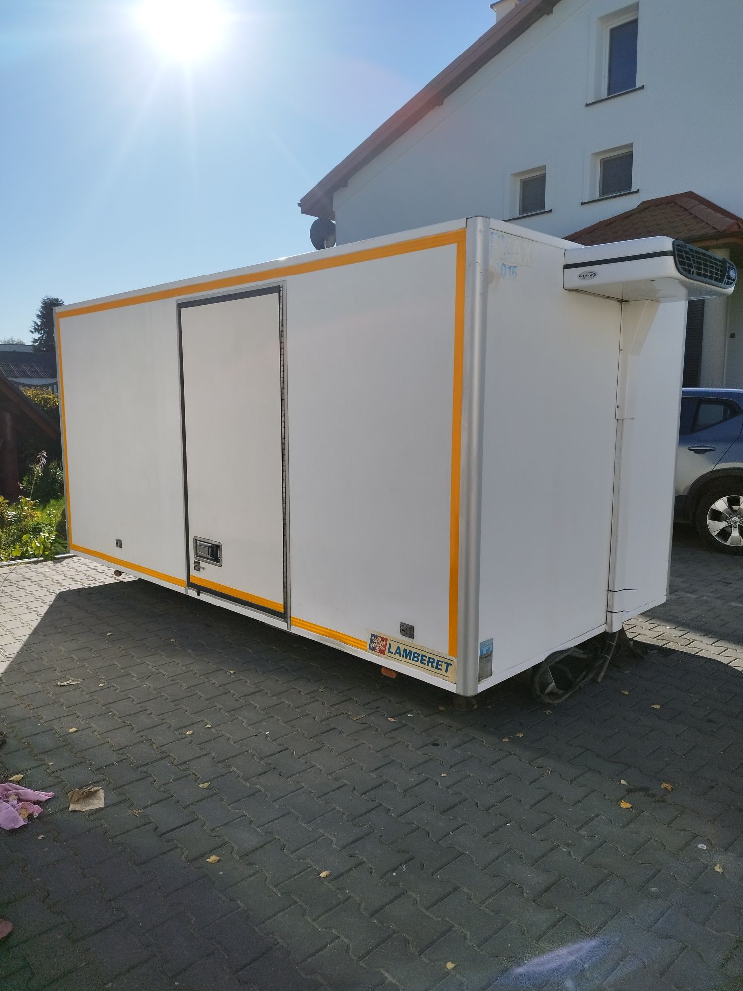 Chłodnia zabudowa kontener Lamberet 8 EP Iveco Mascott