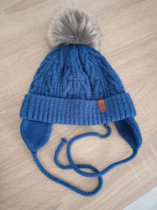 Czapka zimowa zawiązywana