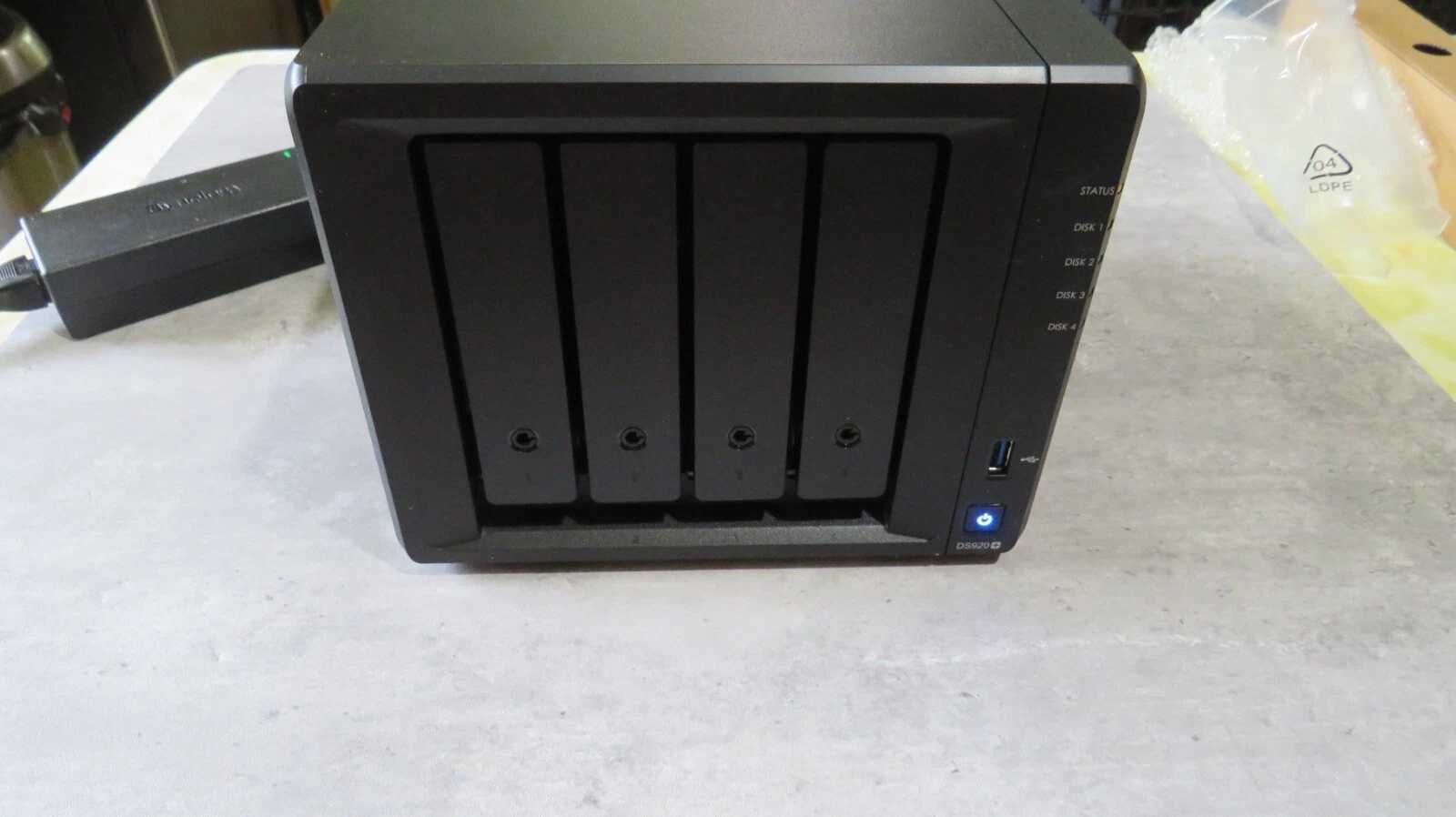 Synology 4 bay NAS DiskStation DS920+ (Diskless), 4-bay; 4GB DDR4