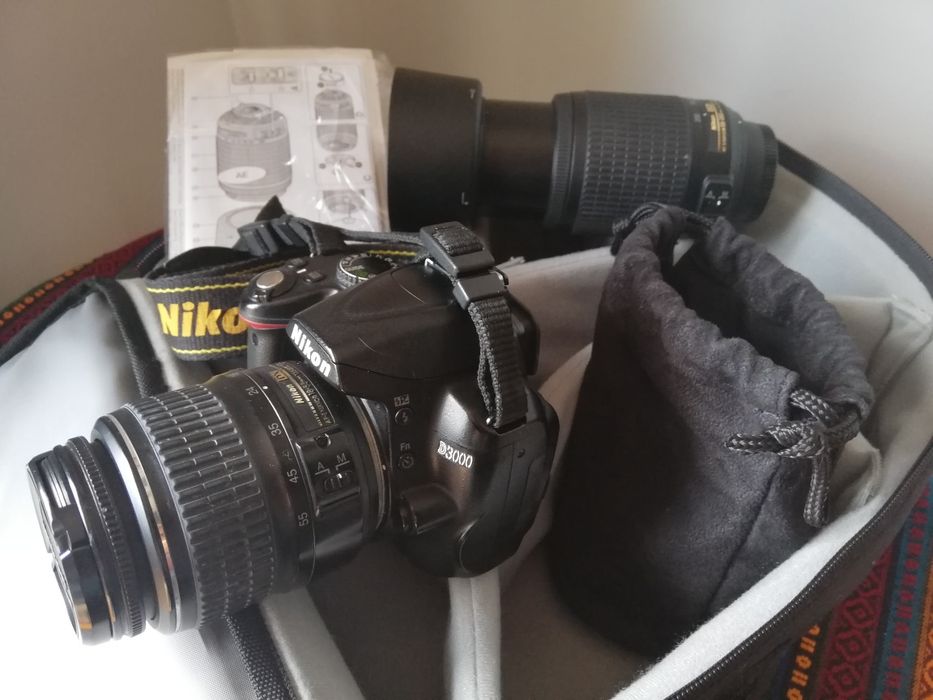 Nikon D3000 + 2 objectivas + mochila