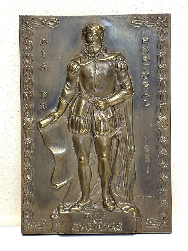 Antigas medalhas comemorativas em bronze Camões 1580 até 1980