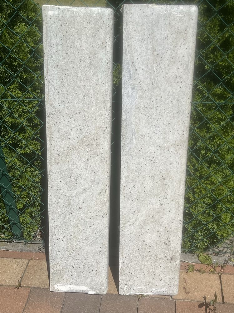 Parapety  z konglomeratu dwie sztuki