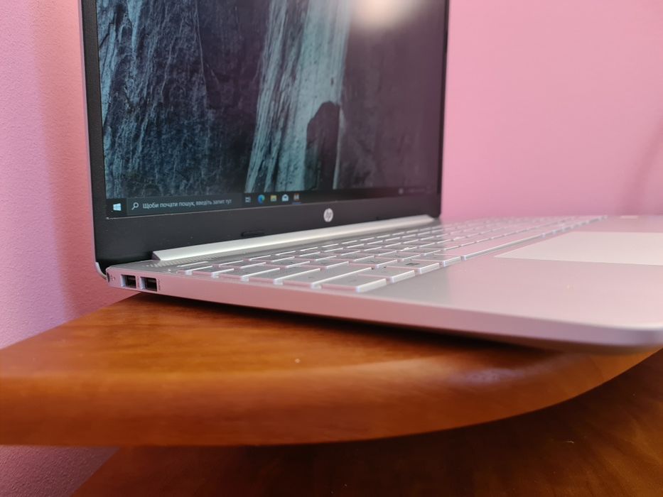 Hp Laptop 15s FullHD IPS 4/128