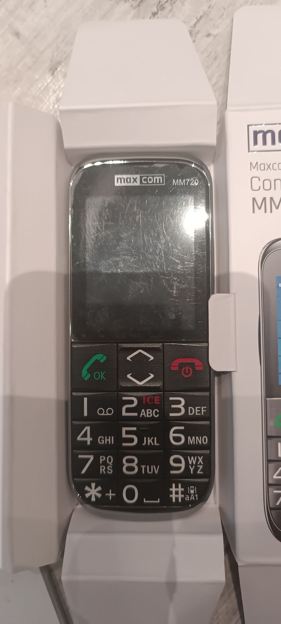 MAXCOM Comfort MM720BB