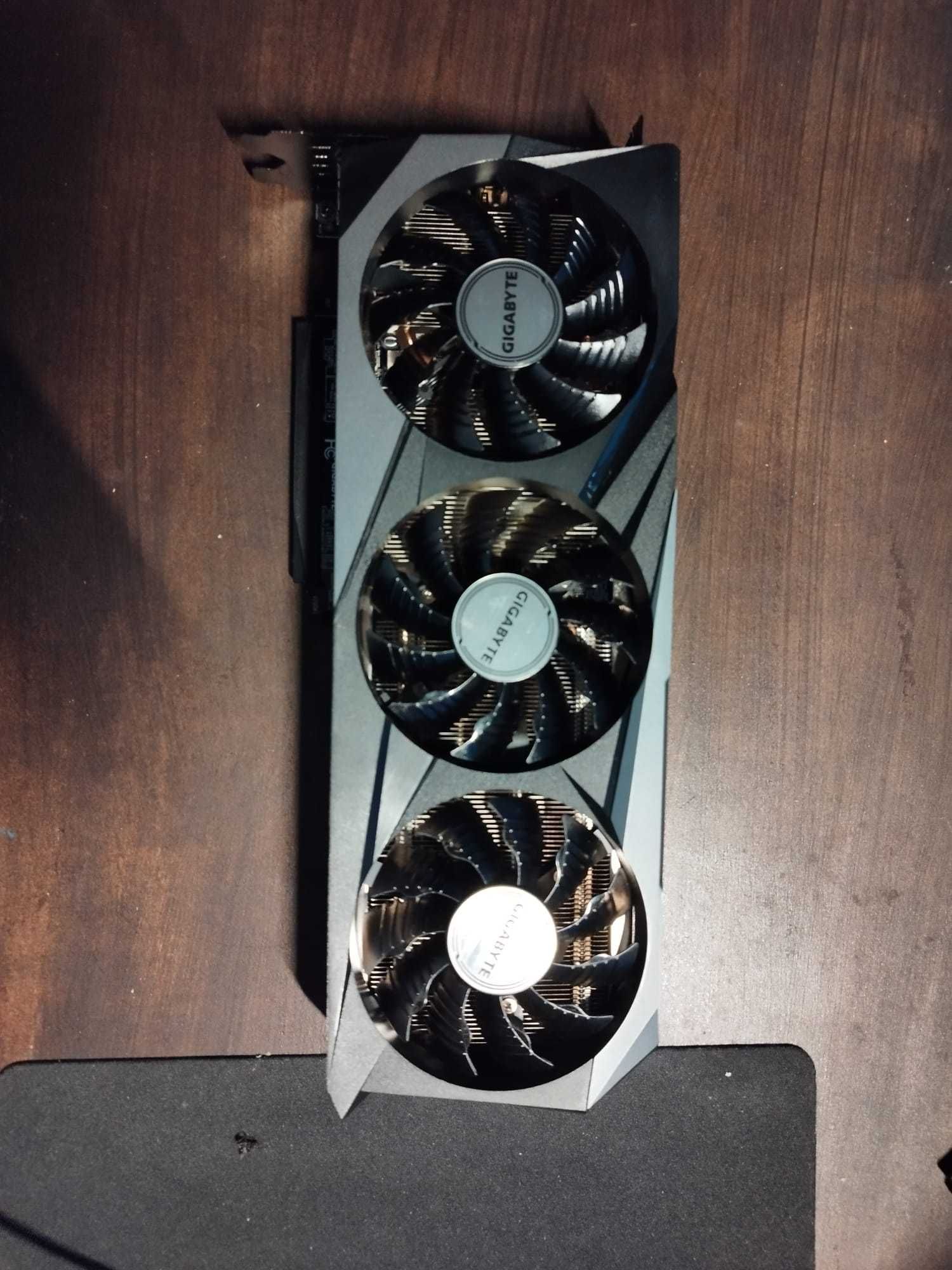 Pc Gaming Ryzen 7 5700x3D | RTX GeForce 3070 | 32Ram | Nvme 512GB
999€