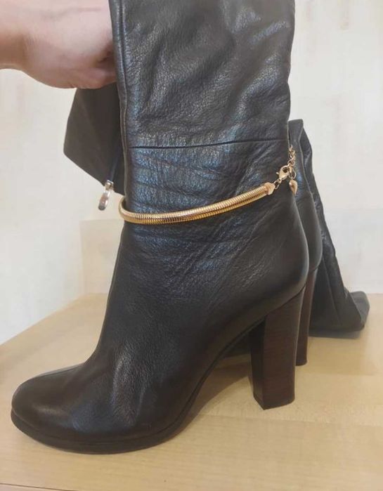 Жіночі шкіряні чоботи демісезон 39