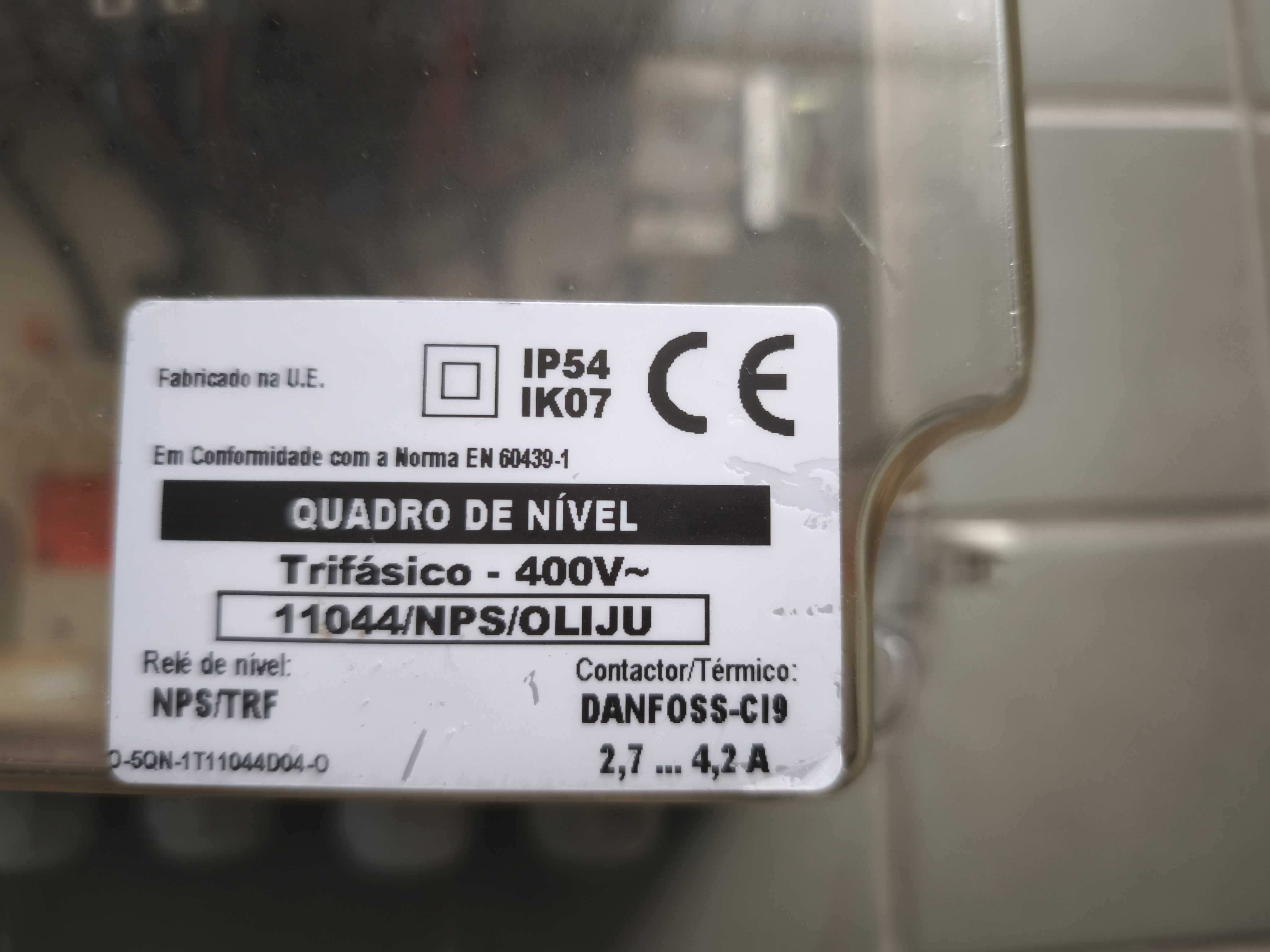 Eletrobomba trifasica com quadro eletrico de nivel