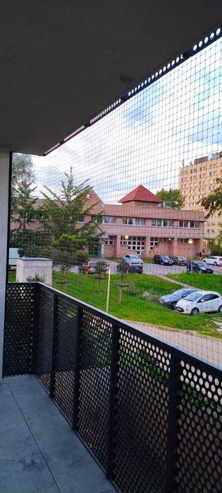 Siatka na balkon , siatka dla kota, przeciw ptakom montaż Warszawa