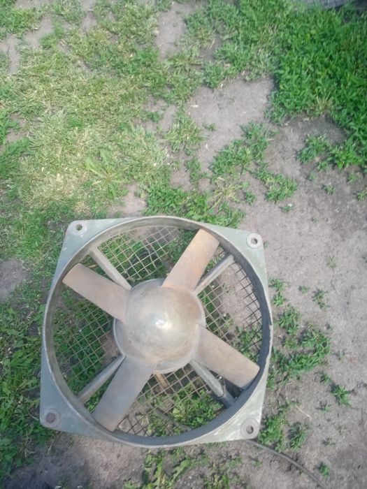 Вентилятор вытяжки