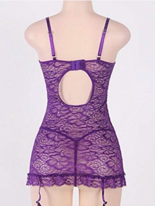 Lingerie: babydoll com ligas e tanga de renda da N/X