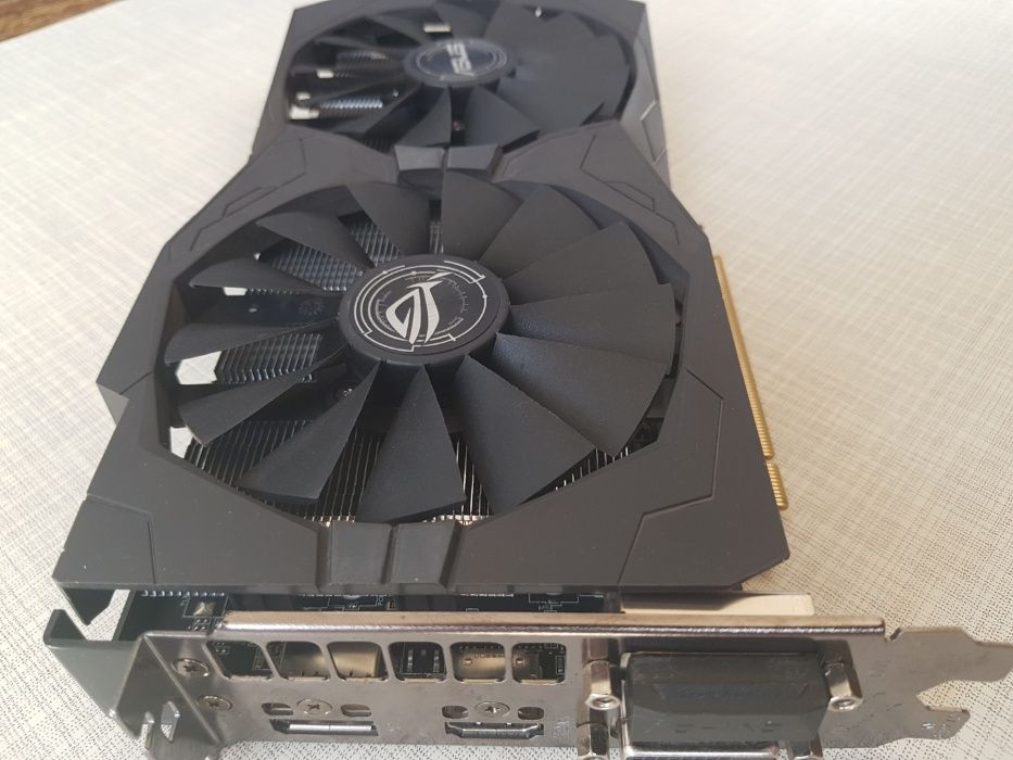 Видеокарта Radeon ASUS RX570 ROG Strix 4GB GDDR5 256bit. Обмен