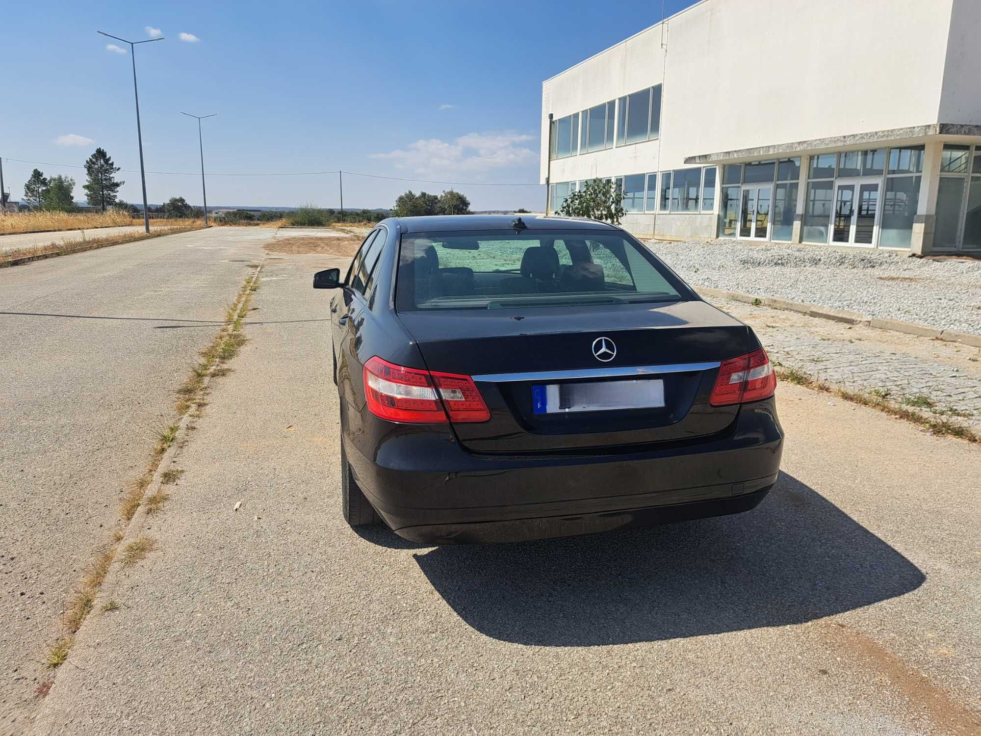 Mercedes-Benz E 200  BlueEfficienny - 10