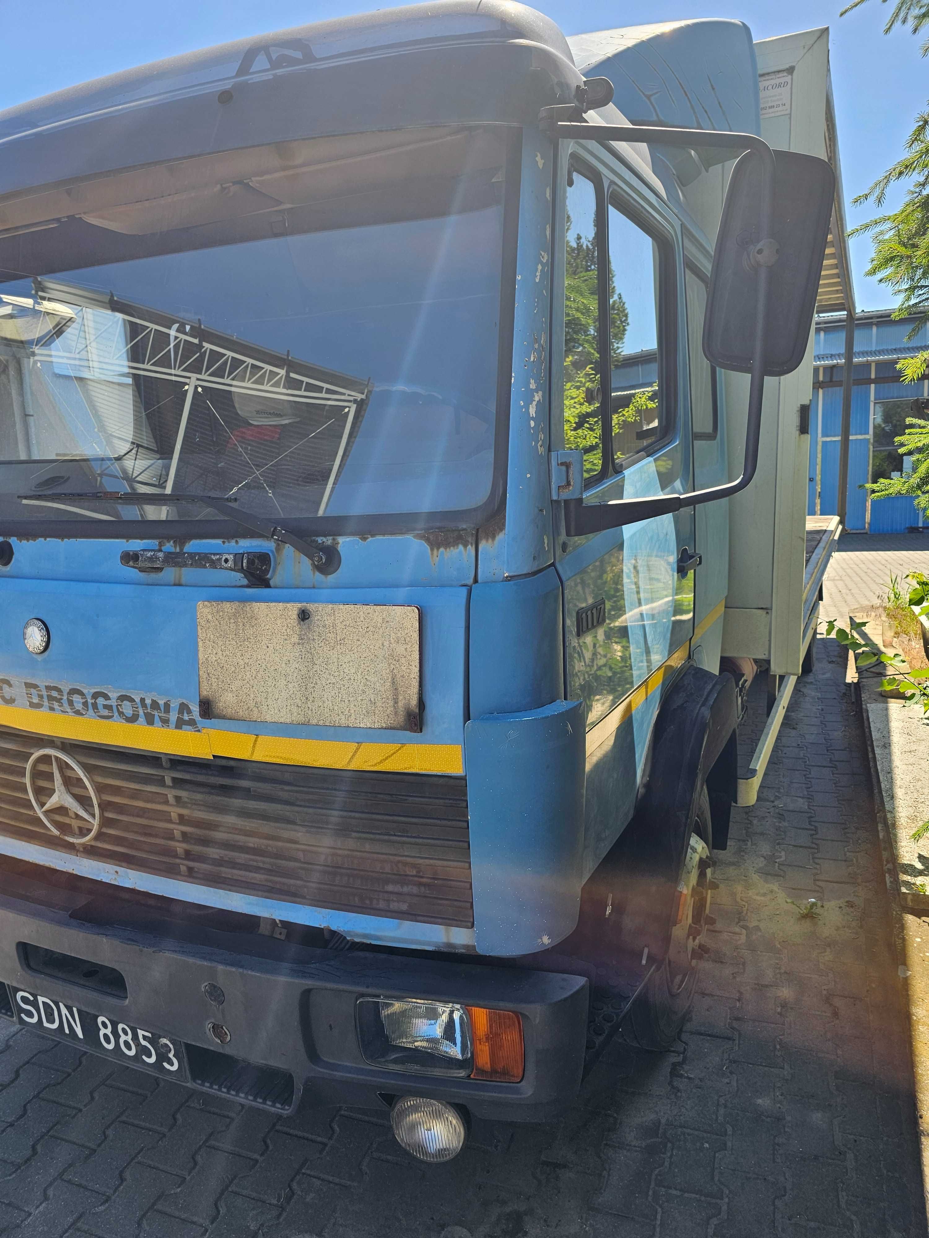 MERCEDES 1117 platforma firanka