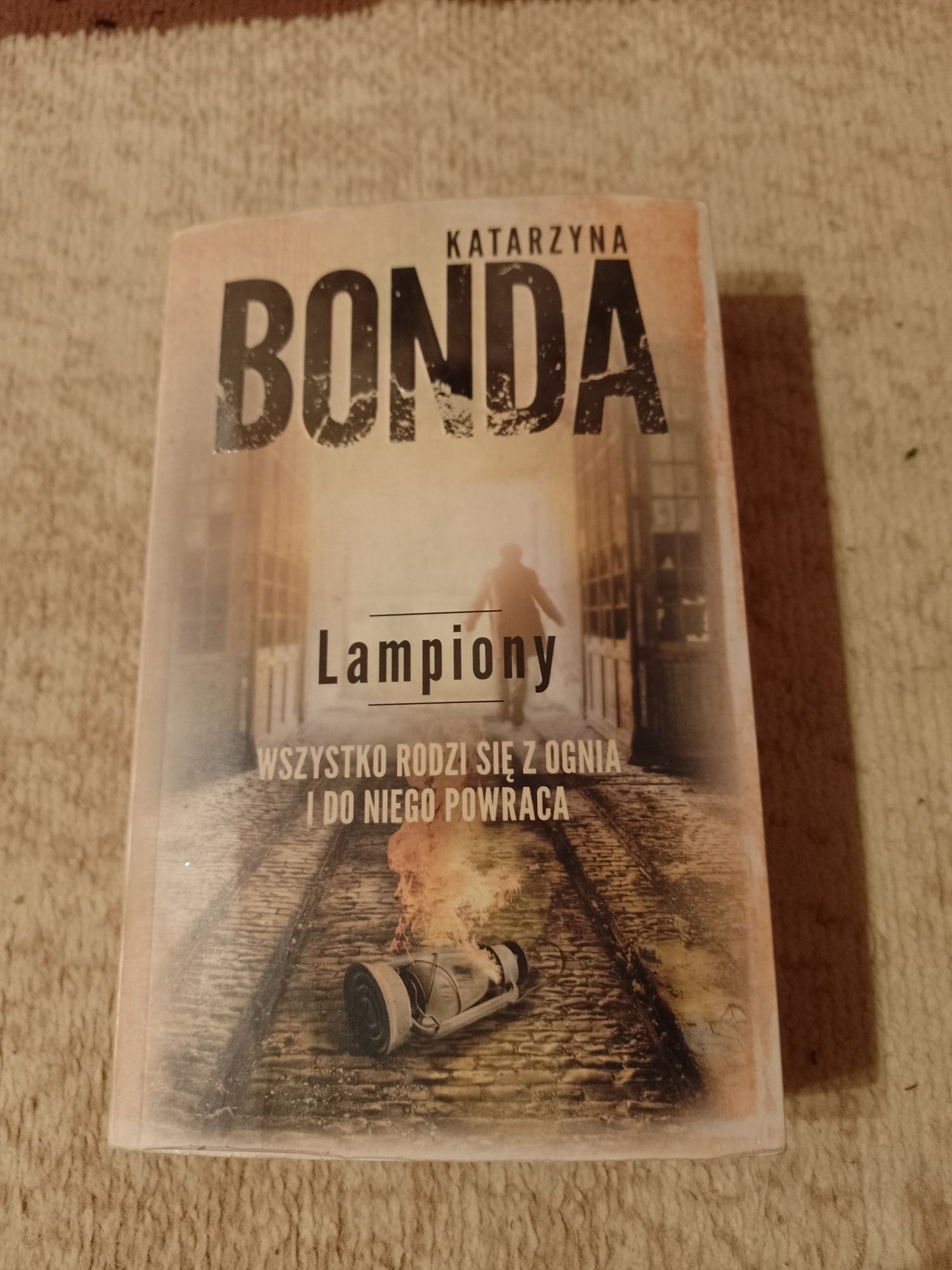 Katarzyna Bonda Lampiony, Okularnik, Pochłaniacz