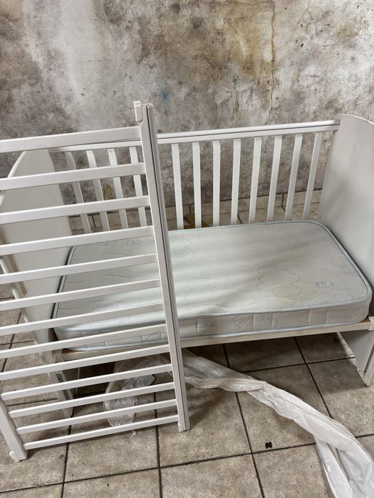 Berço bebé como novo