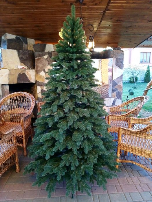 Елітна зелена від 1,5 м лита штучна ялинка Ёлка литая