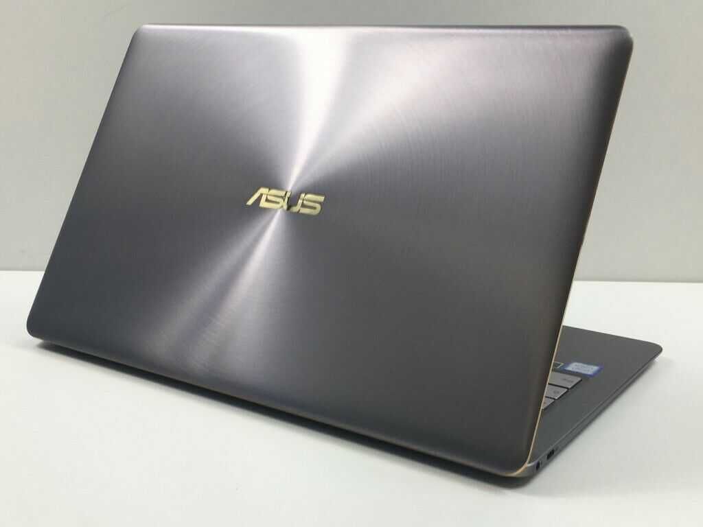 ASUS Zenbook 3 Deluxe UX490UA