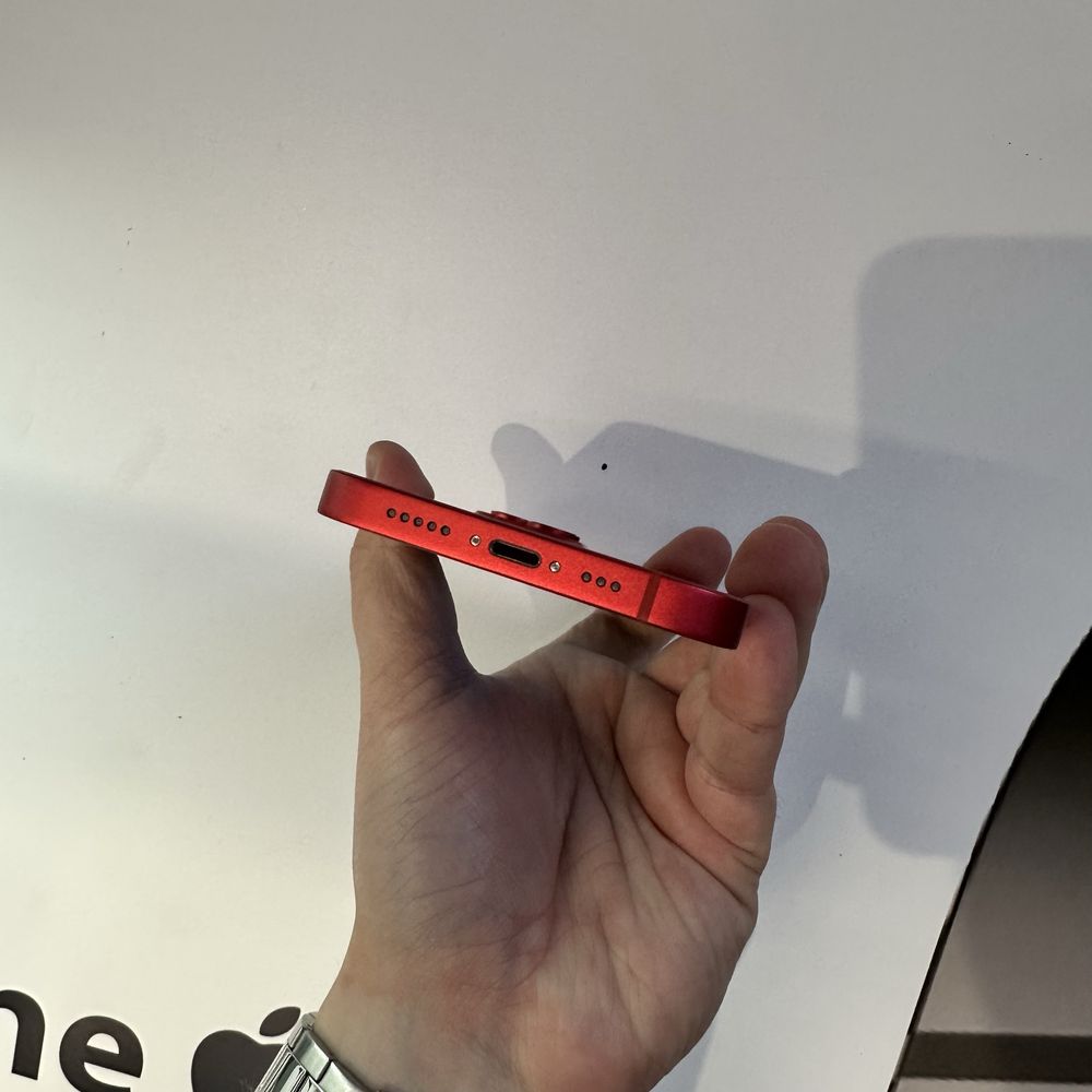 iPhone 14 128GB Red Хорошой