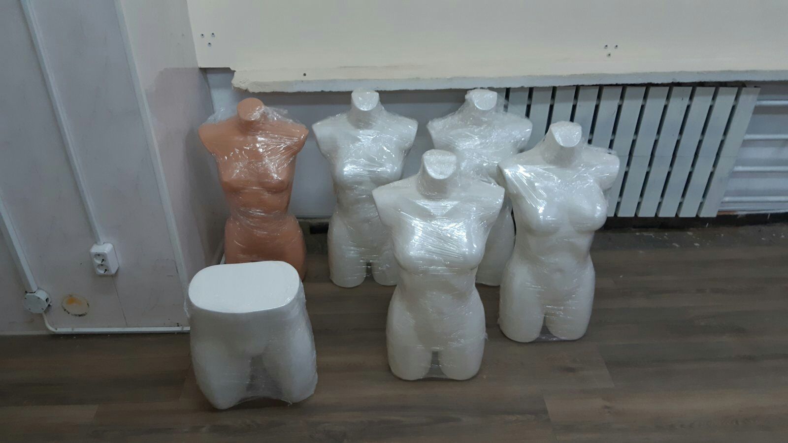 Срочно!  Стеллаж для нижнего белья