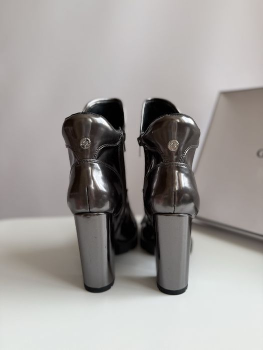 Черевики Ботильйони Guess 39p