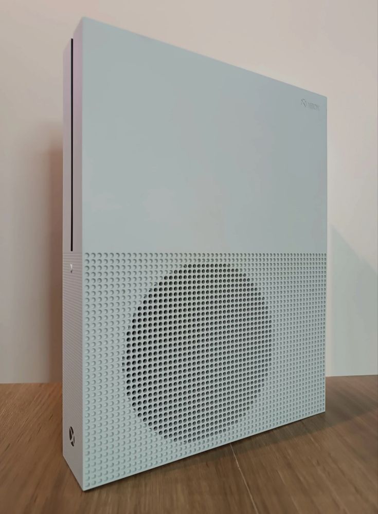 Xbox one s 1tb com 1 comando branco