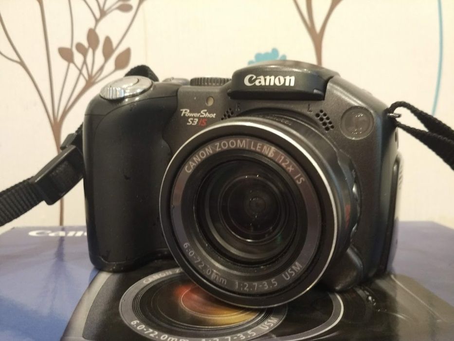 Фотокамера Canon Power Shot S3 IS, 8 Гб карта, зарядне, сумка, коробка