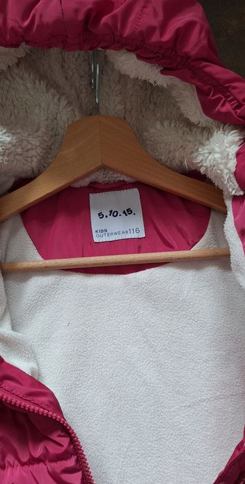 Różowa kurtka zimowa z kapturem 116 5.10.15