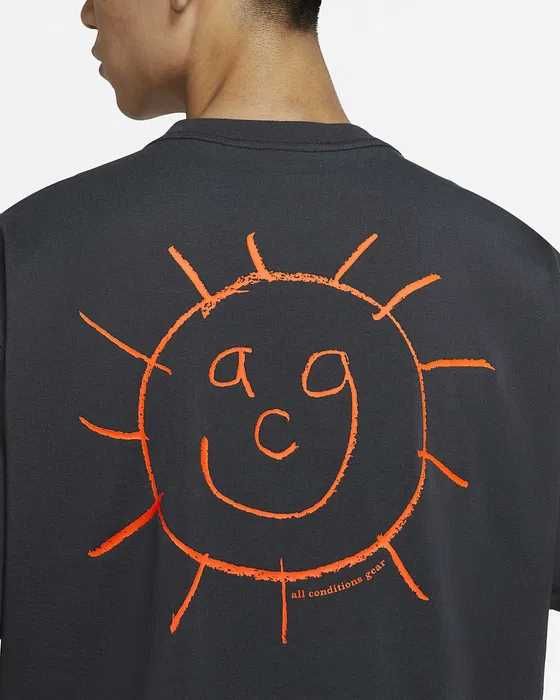 Футболка Nike ACG Smiling Face Logo Round Neck