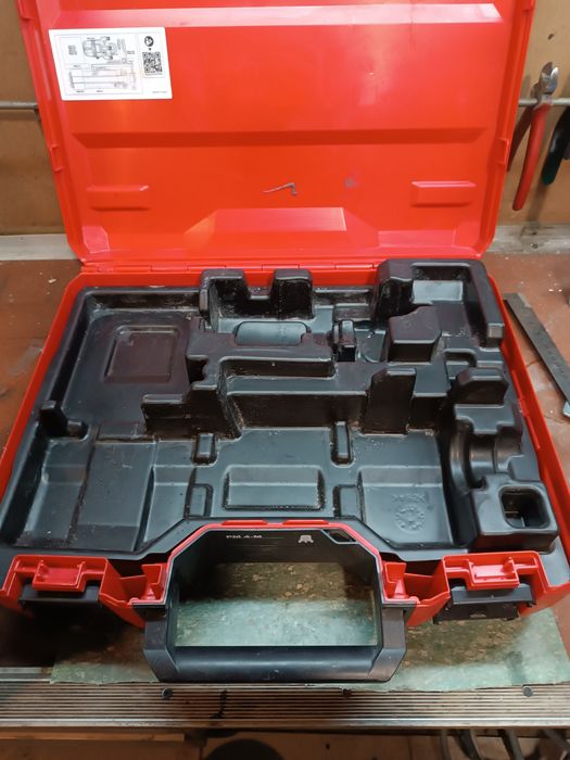 Ящик для інструментів хілті