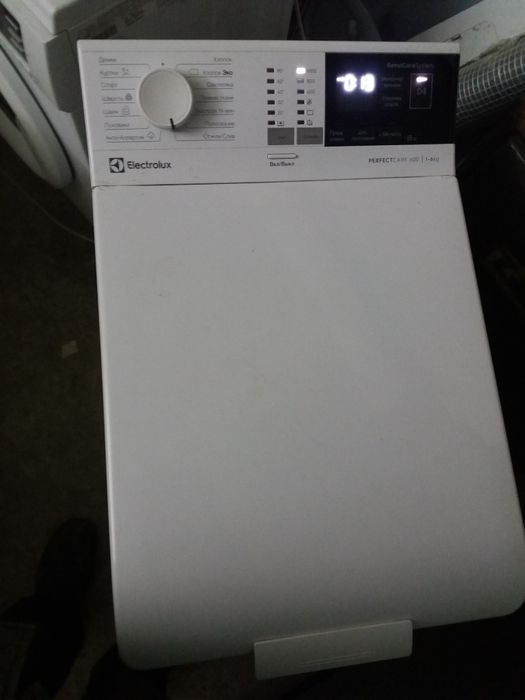 Пральна машина електролюкс