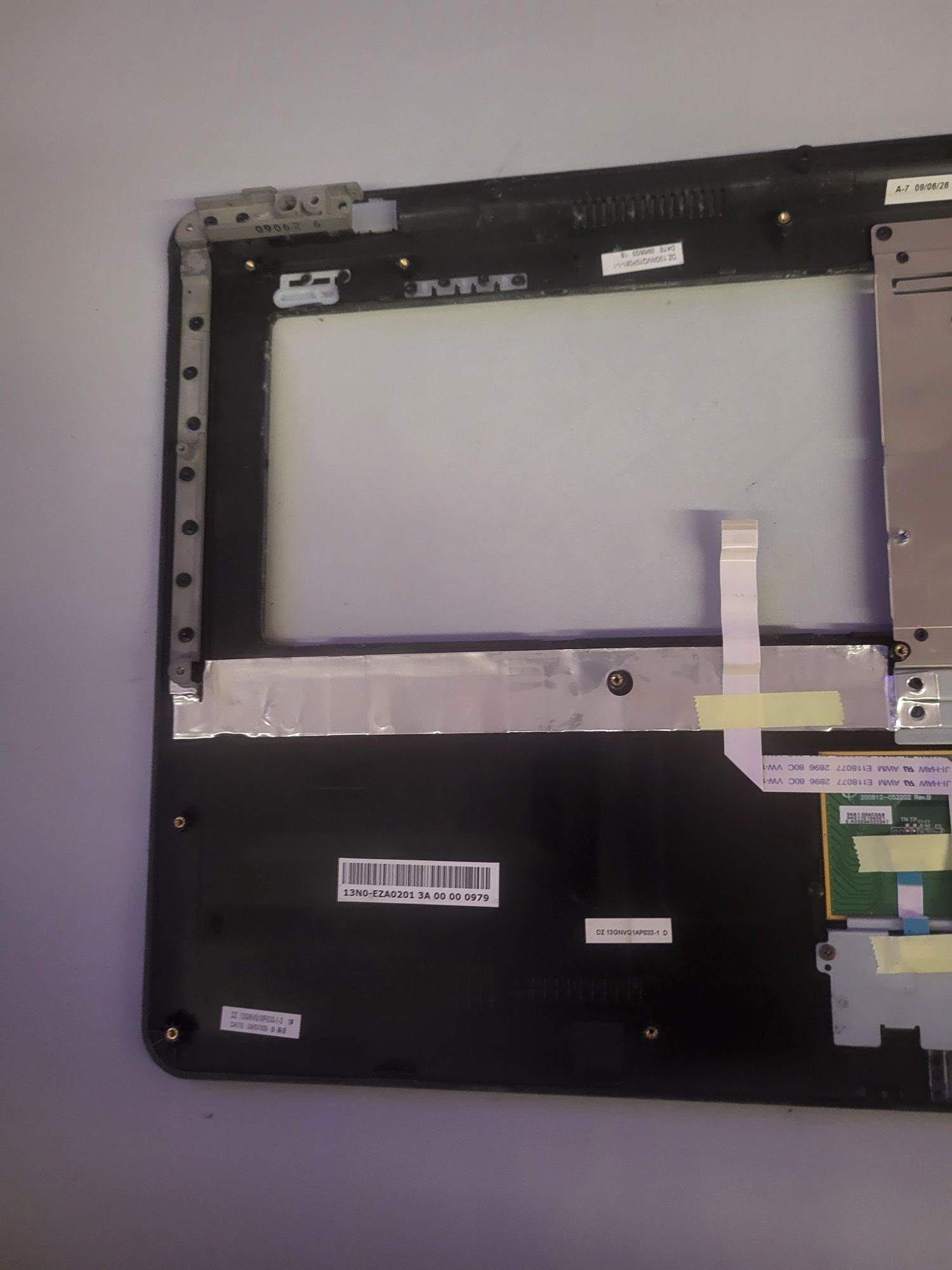 Sprzedam palmrest ( Górną obudowę )do Laptopa ASUS K70IO