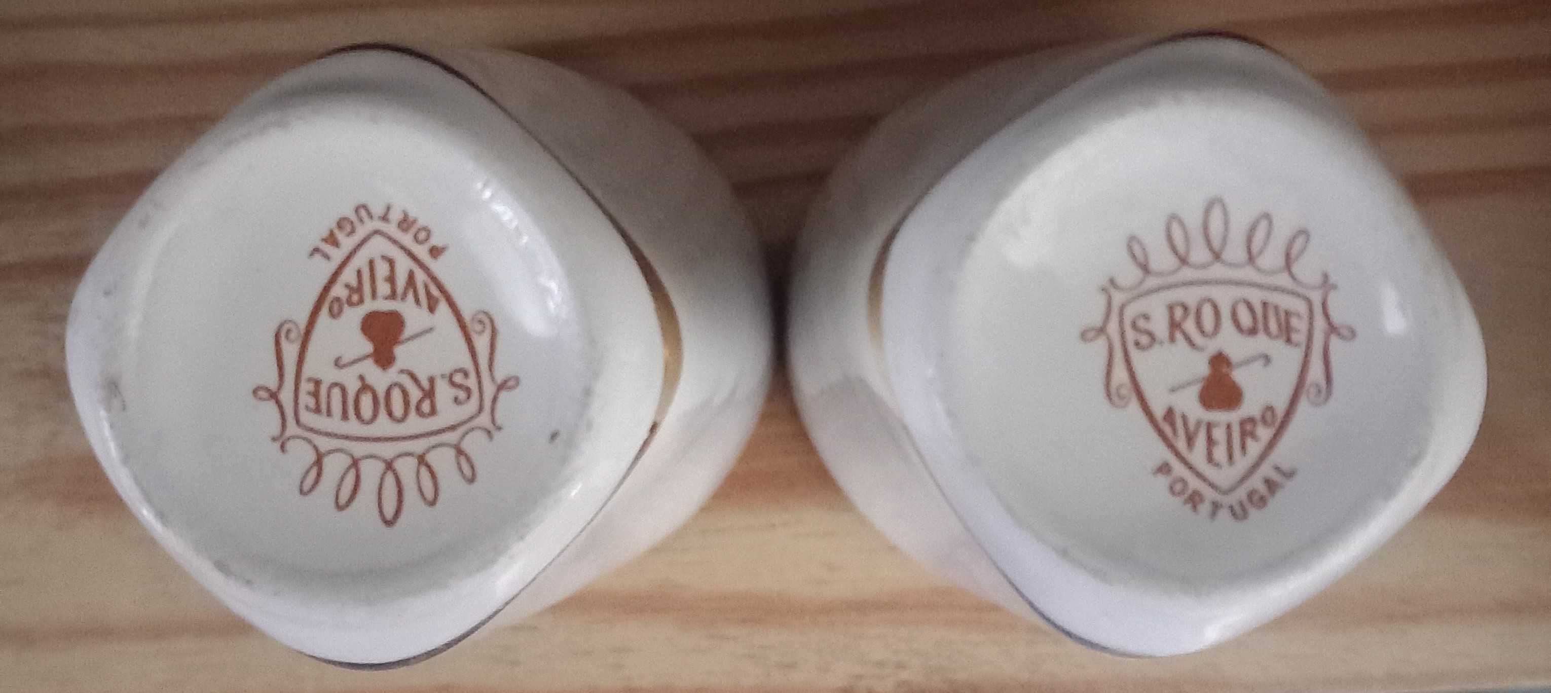 Conjunto vintage de cerâmica, garrafa e 6 copos, motivos equestres