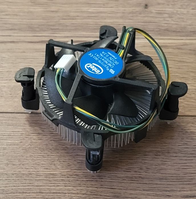 Процесор Intel Pentium G4560 (гіперпень) 2c/4t | В хорошому стані!